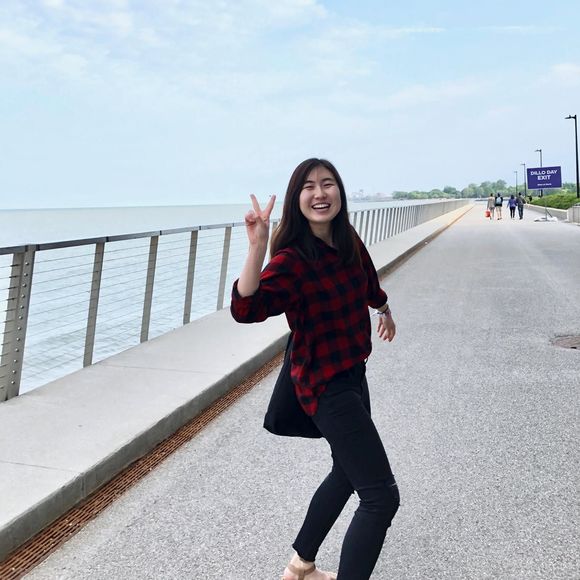 Meet your Posher, Jenni - Picture 1 of 1